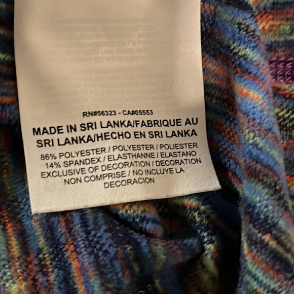 Nike Pro Women’s Half Zipped. Size S NWOT - Picture 7 of 7